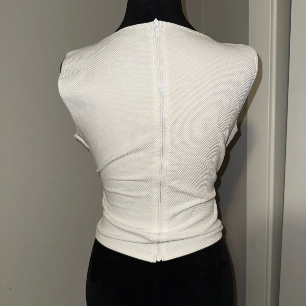 OW Collective Malene Top in White US 8 - Picture 5 of 6
